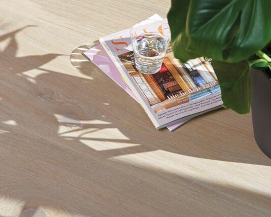 Choose the Perfect Colour for Your Hardwood Floors