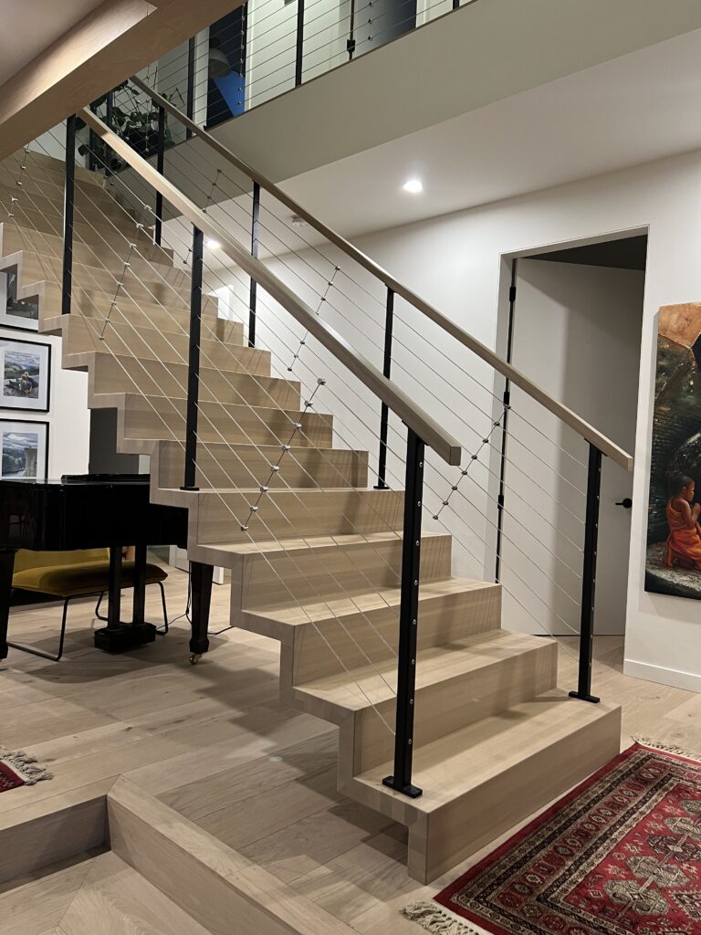 Floating 90-degree stair design